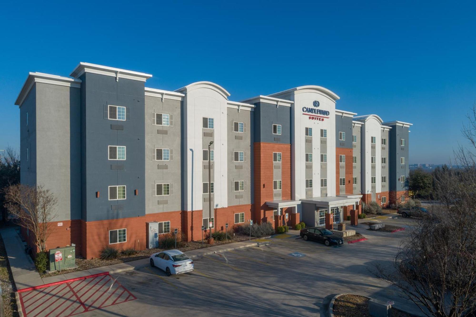 Candlewood Suites San Marcos By Ihg Exterior foto